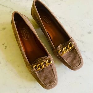 Talbots taupe suede leather gold chain heels 7